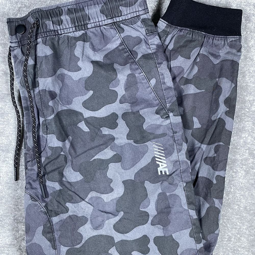 American Eagle Flex Joggers Men's Medium 34x26 Black Camo Drawstring Mesh Lining